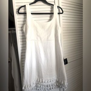 Lulus “Feel the sunshine” mini tassel dress in white. Size M